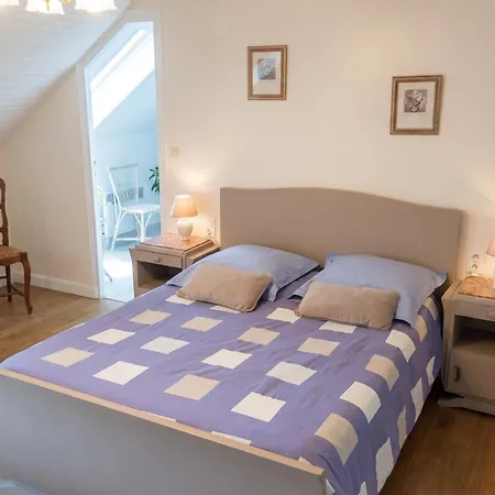 Charmante Maison Avec Jardin Pres De