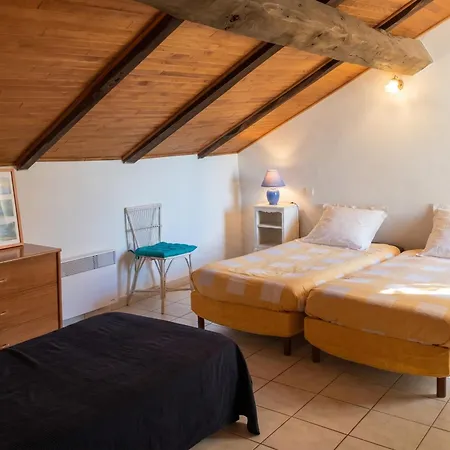 בית נופש Charmante Maison Avec Jardin Pres De Pierrefiche (Aveyron)